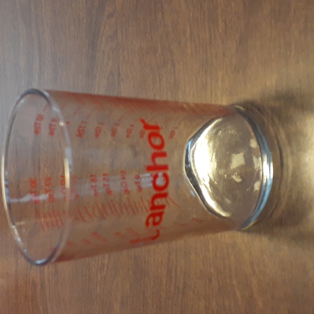 Anchor barware measuring glass.